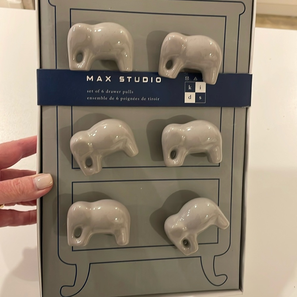 NWT Max Studio elephant drawer pulls set of 6